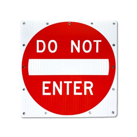 REFURBISHED - 30" Solar Flashing Do Not Enter Sign
