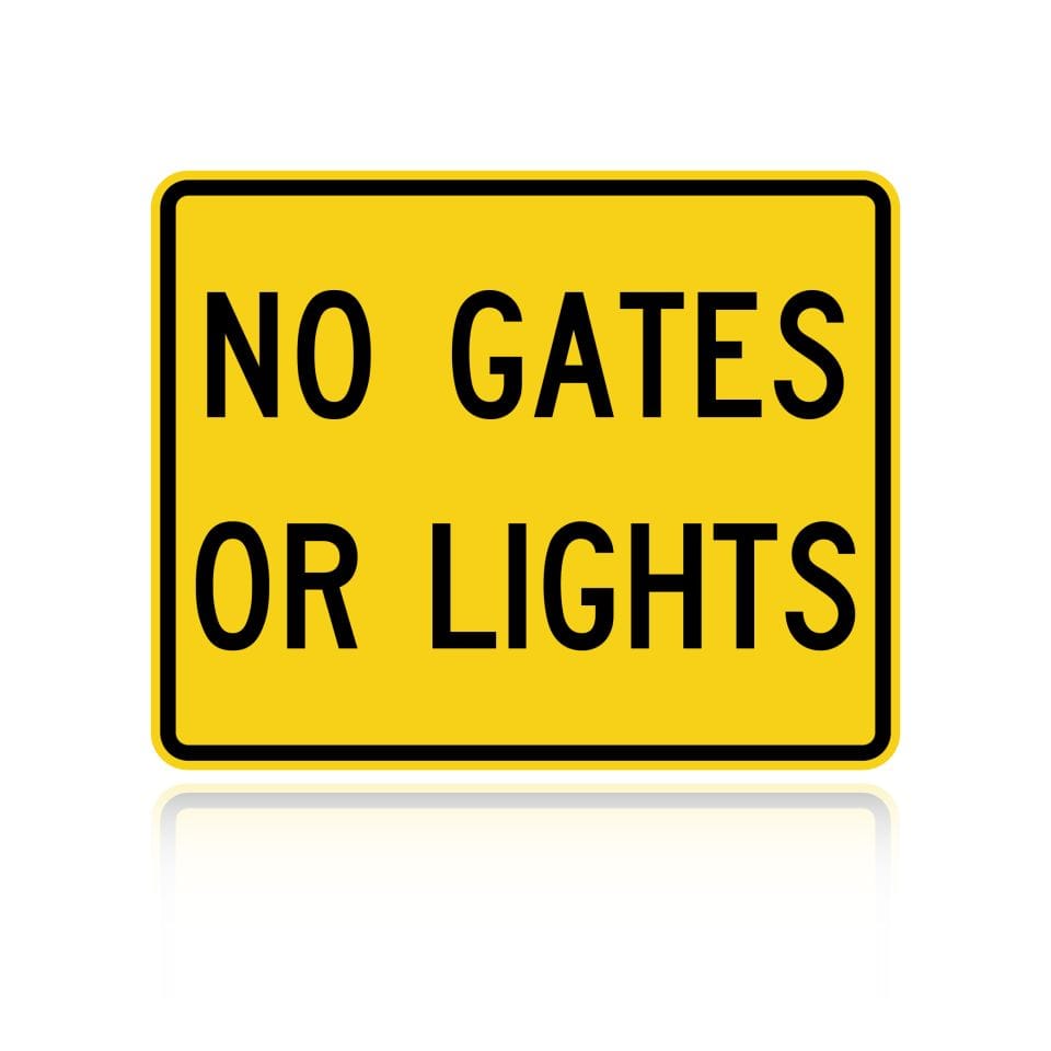 MUTCD W10-13P No Gates or Lights (plaque) — Yellow sheeting